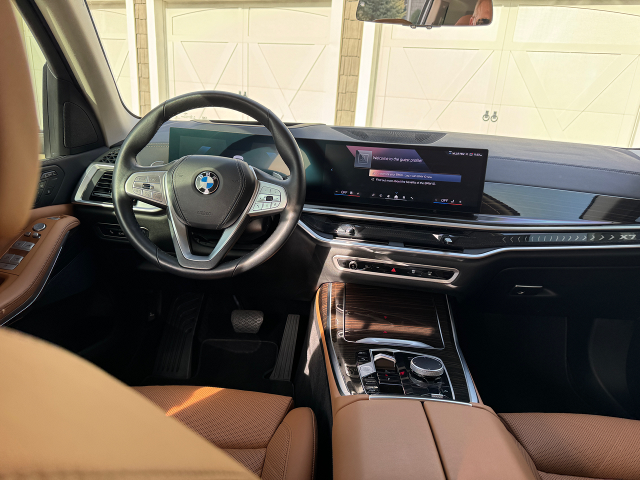 BMW X7 xDrive40i Sports Activity Vehicle 2024