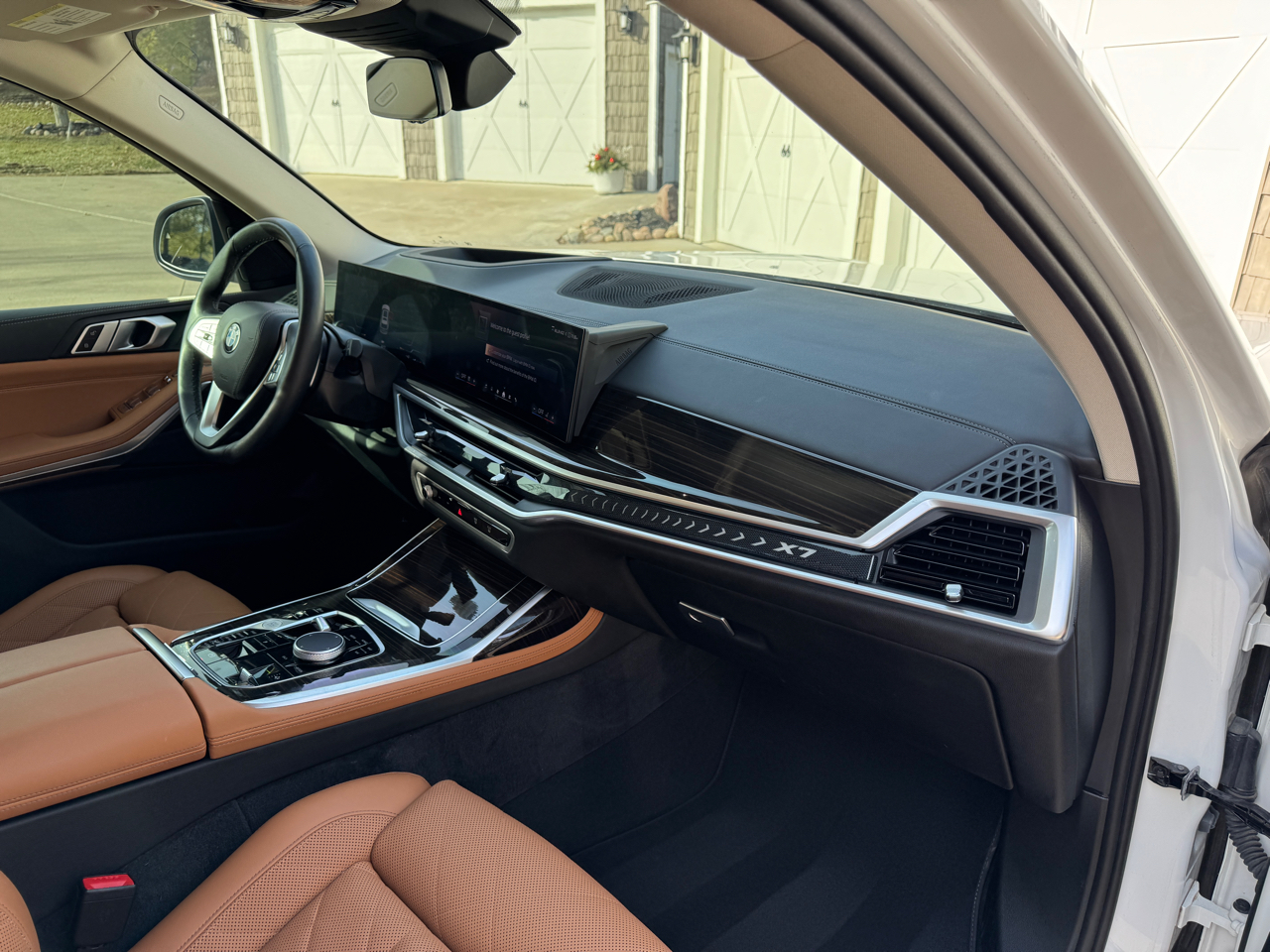 BMW X7 xDrive40i Sports Activity Vehicle 2024