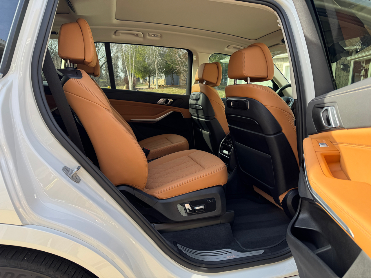 BMW X7 xDrive40i Sports Activity Vehicle 2024