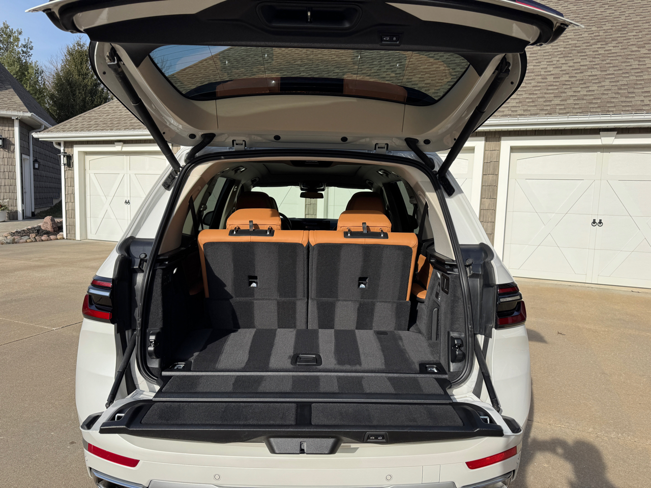 BMW X7 xDrive40i Sports Activity Vehicle 2024