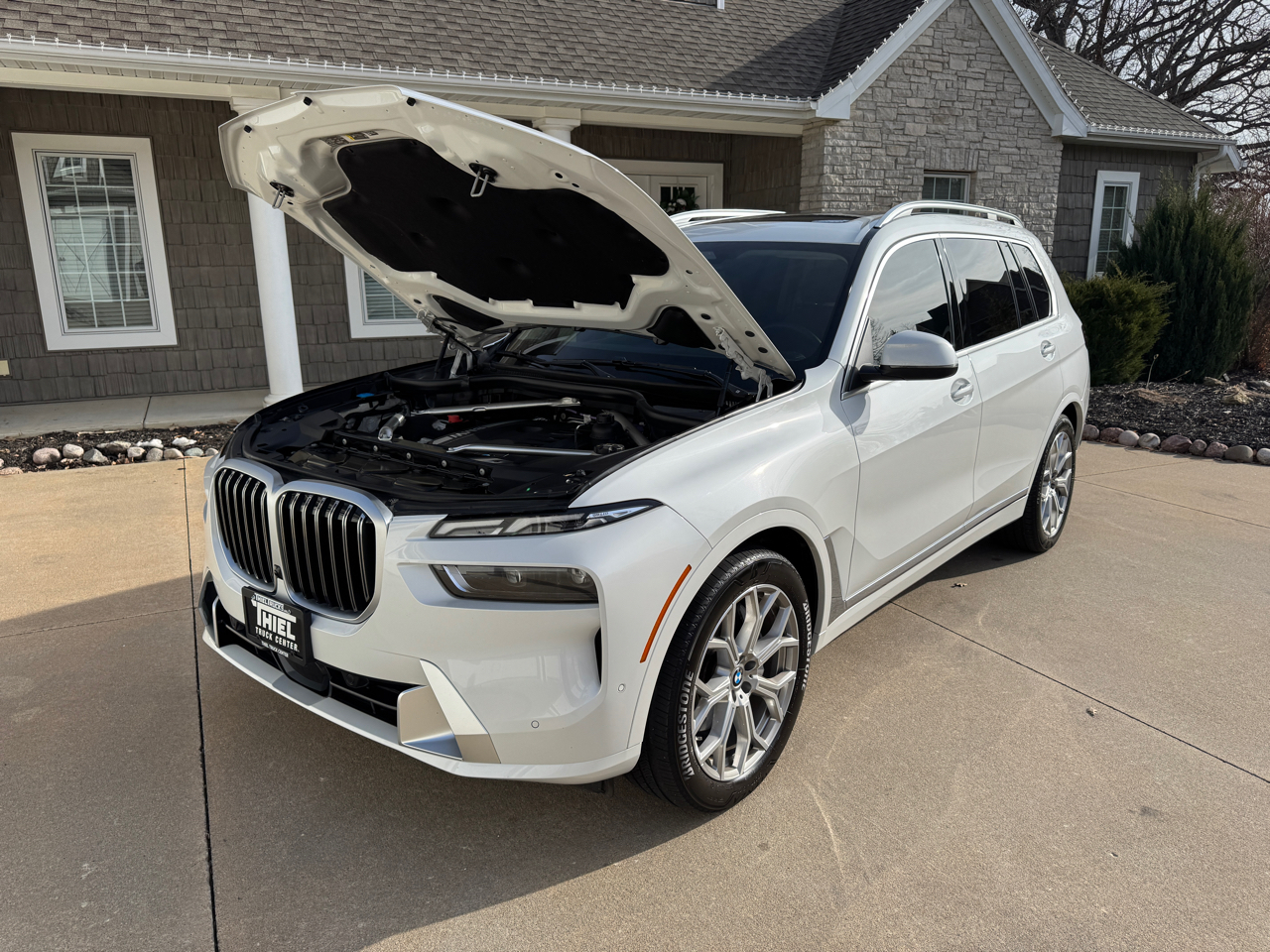 BMW X7 xDrive40i Sports Activity Vehicle 2024
