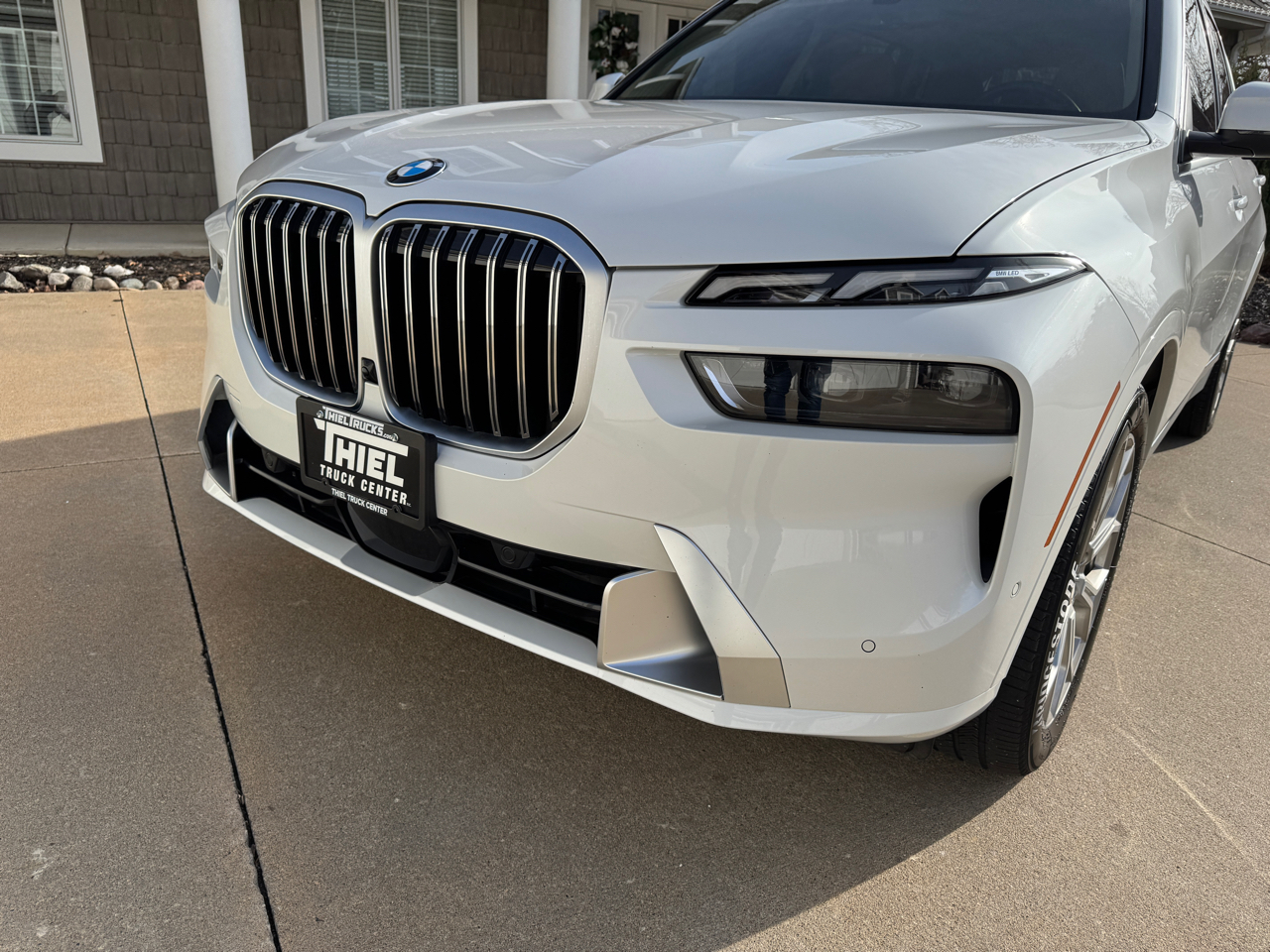 BMW X7 xDrive40i Sports Activity Vehicle 2024