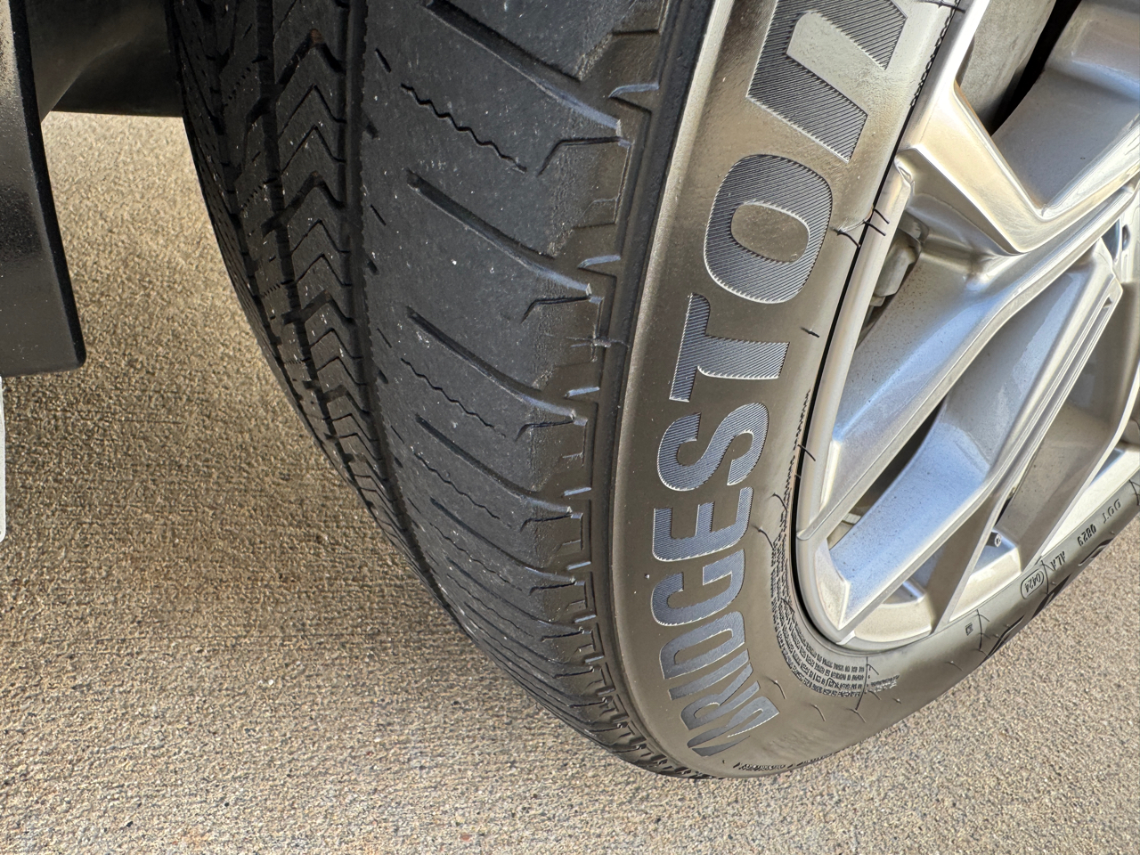 BMW X7 xDrive40i Sports Activity Vehicle 2024