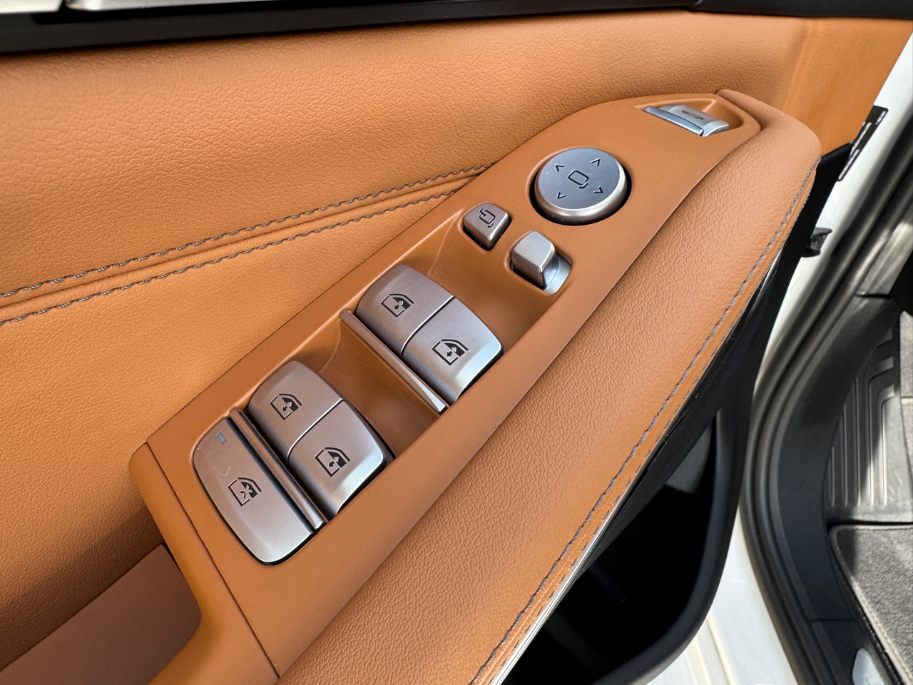 BMW X7 xDrive40i Sports Activity Vehicle 2024