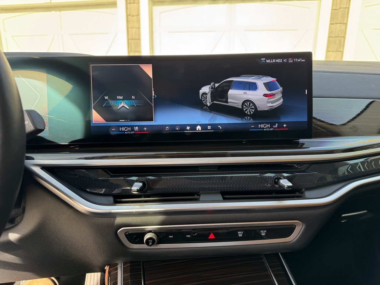 BMW X7 xDrive40i Sports Activity Vehicle 2024