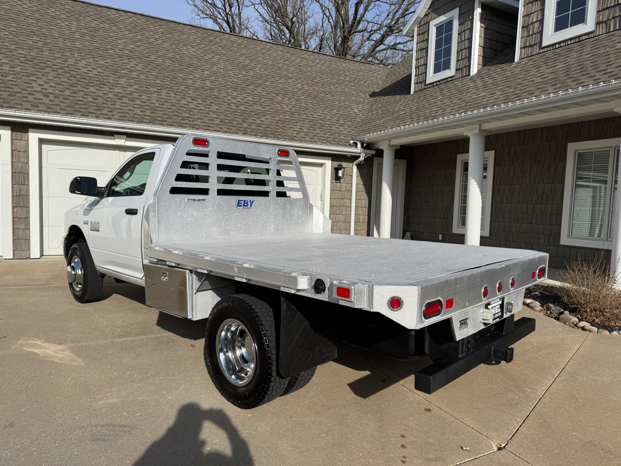 RAM 3500 4WD Reg Cab 143" WB 60" CA Tradesman 2015