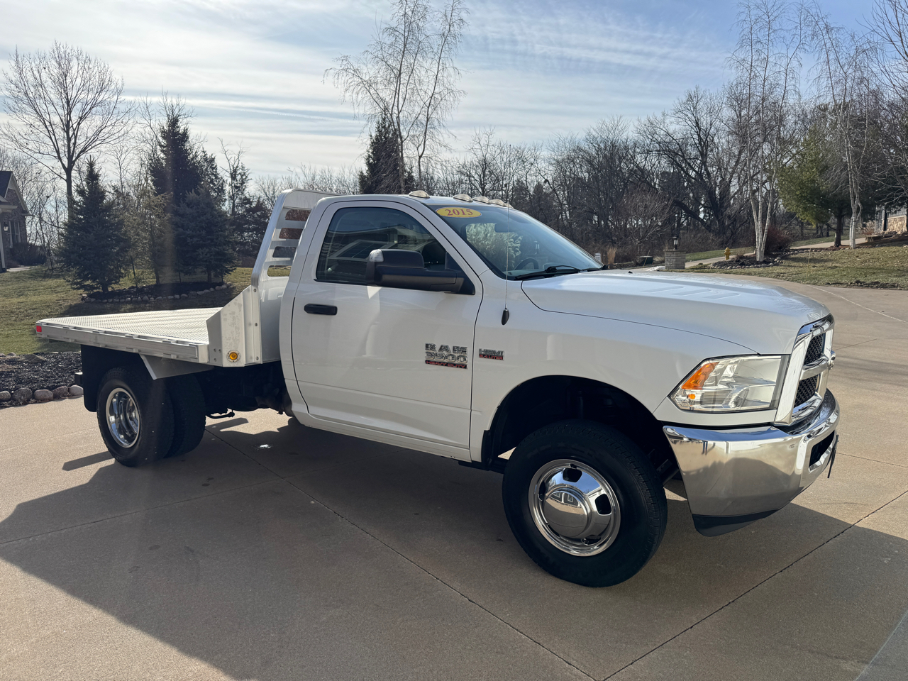 RAM 3500 4WD Reg Cab 143" WB 60" CA Tradesman 2015