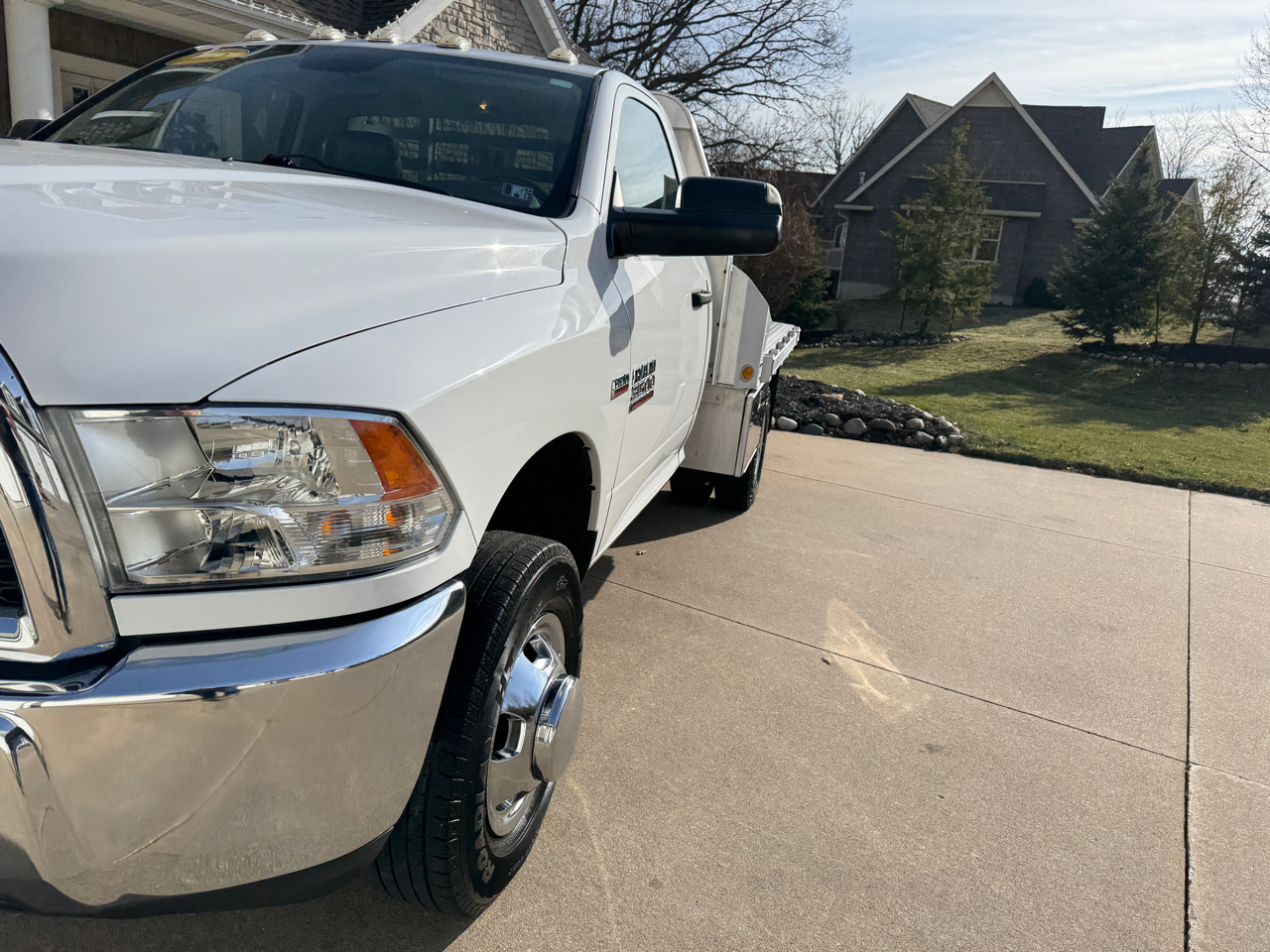 RAM 3500 4WD Reg Cab 143" WB 60" CA Tradesman 2015