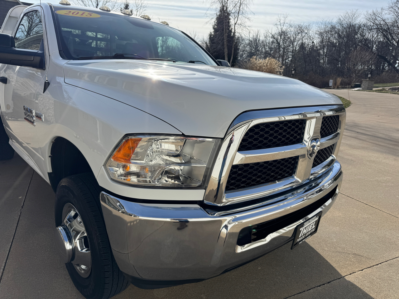 RAM 3500 4WD Reg Cab 143" WB 60" CA Tradesman 2015