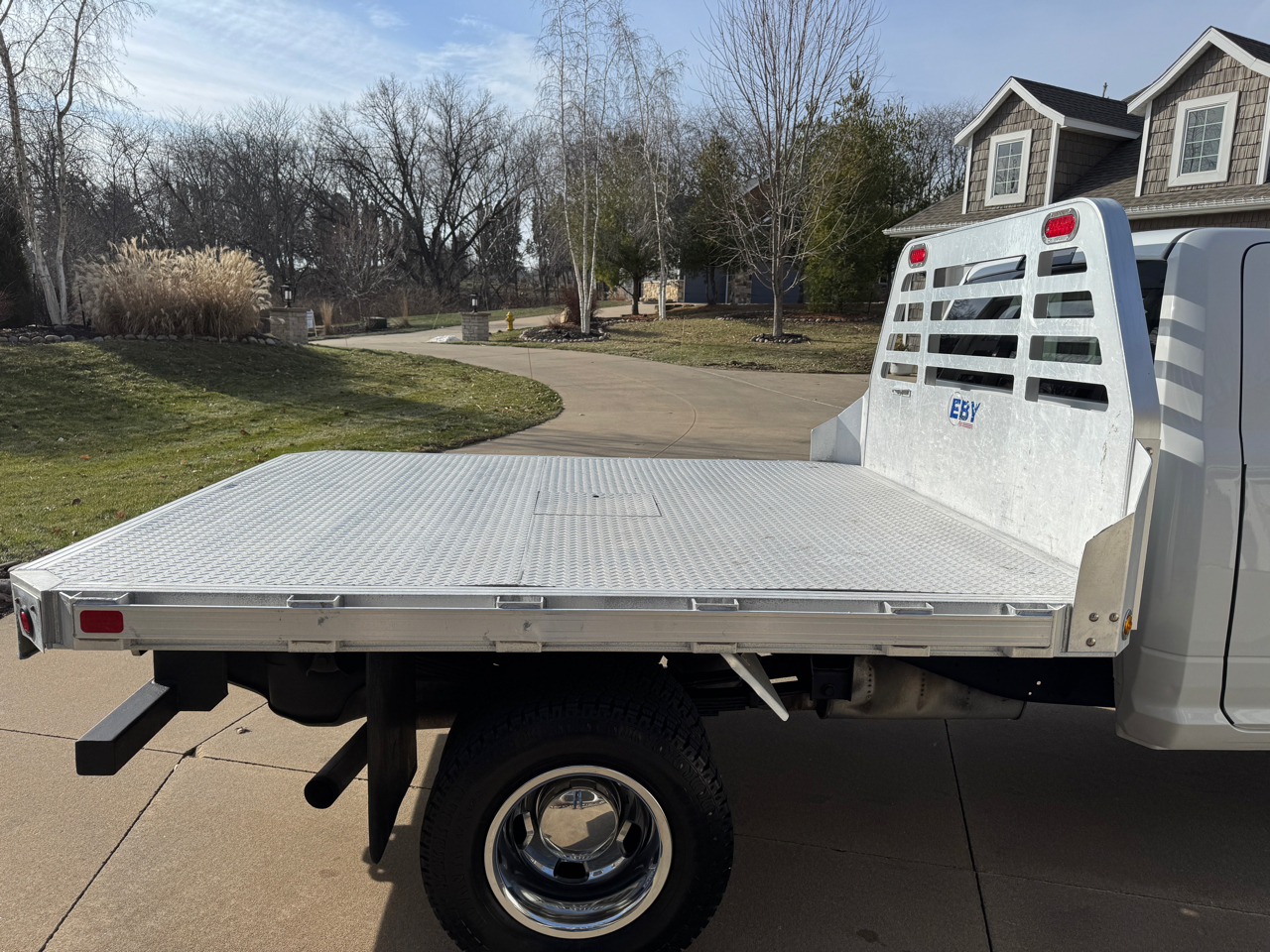 RAM 3500 4WD Reg Cab 143" WB 60" CA Tradesman 2015