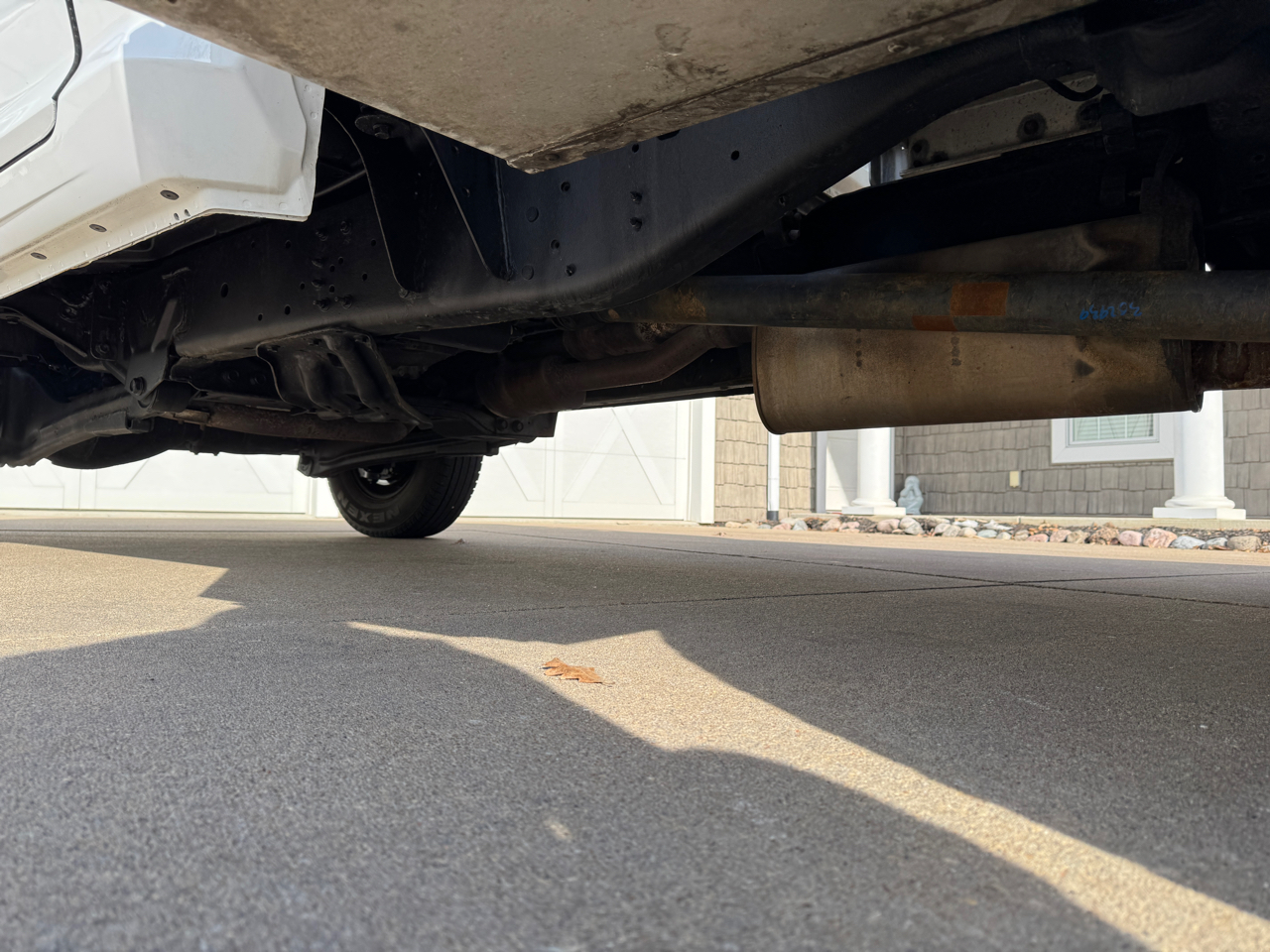 RAM 3500 4WD Reg Cab 143" WB 60" CA Tradesman 2015