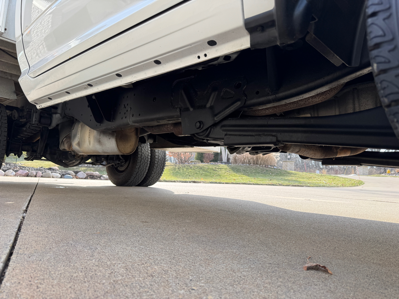 RAM 3500 4WD Reg Cab 143" WB 60" CA Tradesman 2015