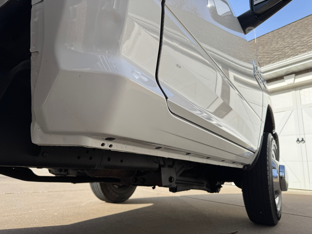 RAM 3500 4WD Reg Cab 143" WB 60" CA Tradesman 2015