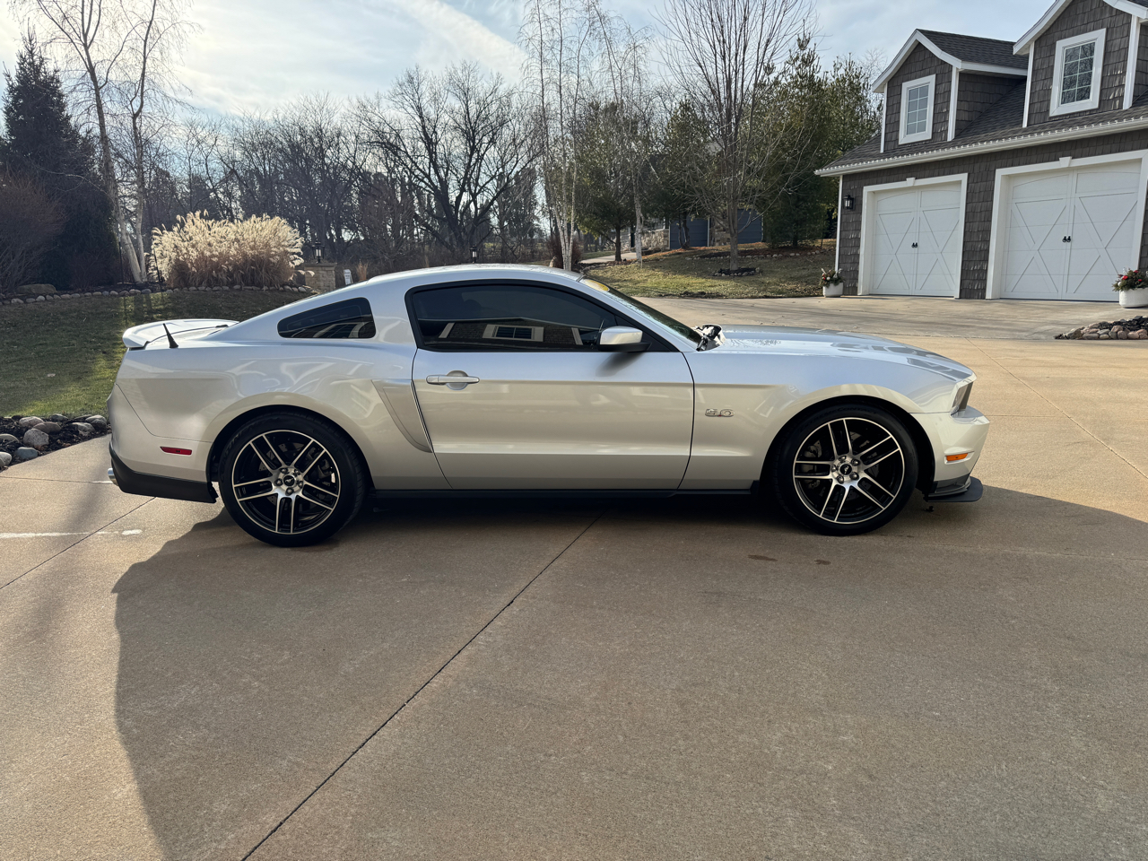 Ford Mustang 2dr Cpe GT 2011