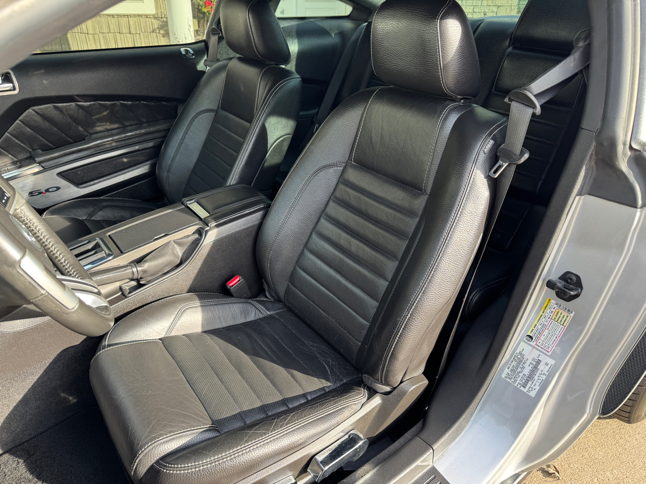 Ford Mustang 2dr Cpe GT 2011