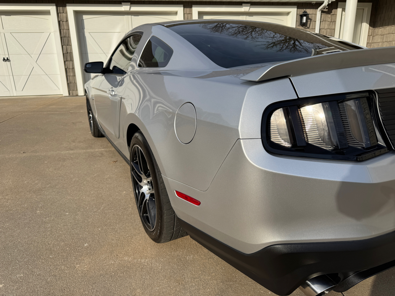 Ford Mustang 2dr Cpe GT 2011