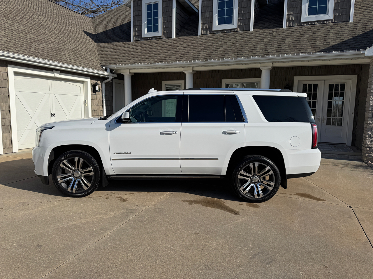 GMC Yukon 4WD 4dr Denali 2017