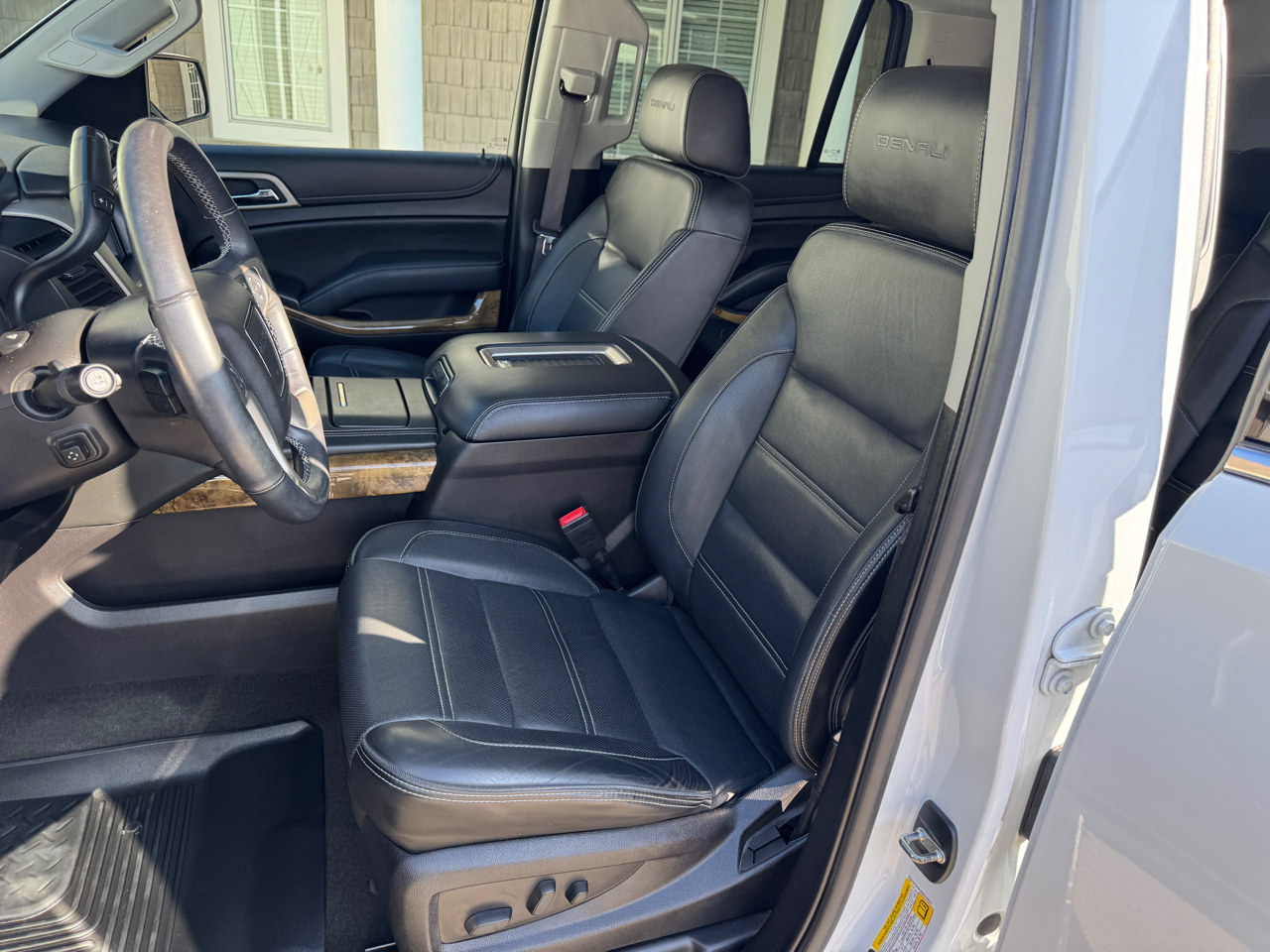 GMC Yukon 4WD 4dr Denali 2017