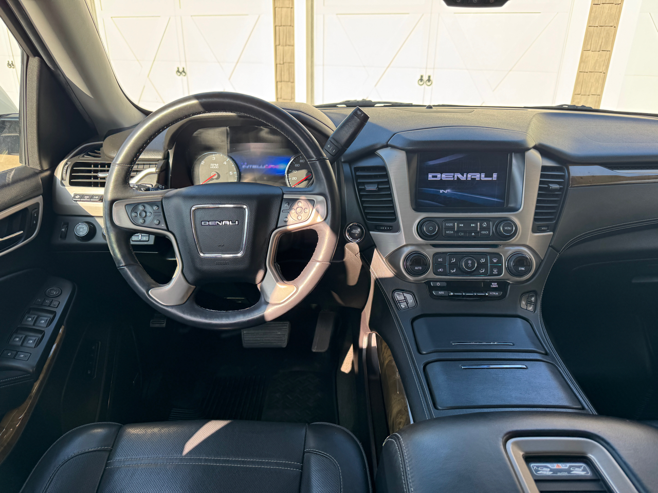 GMC Yukon 4WD 4dr Denali 2017