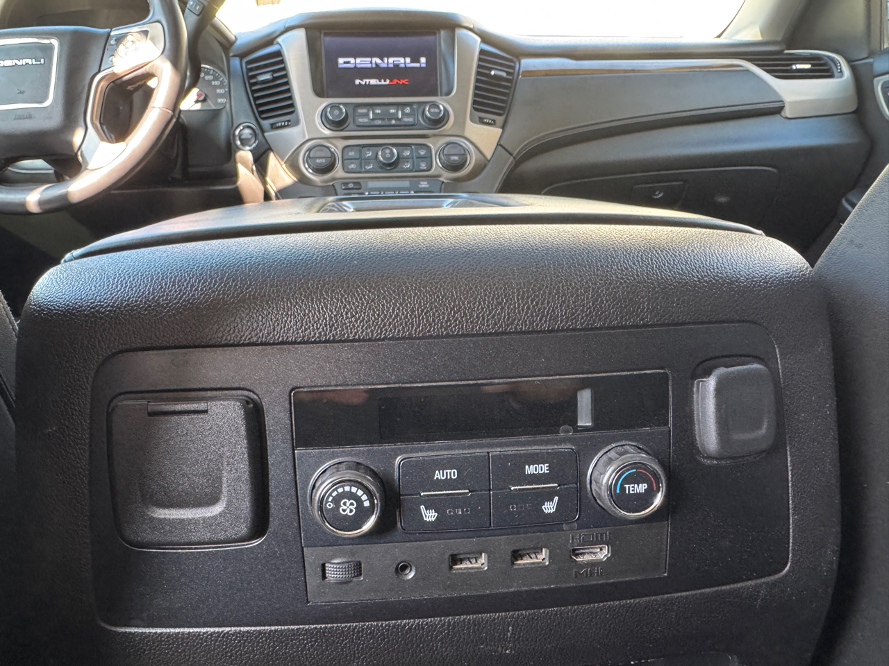 GMC Yukon 4WD 4dr Denali 2017