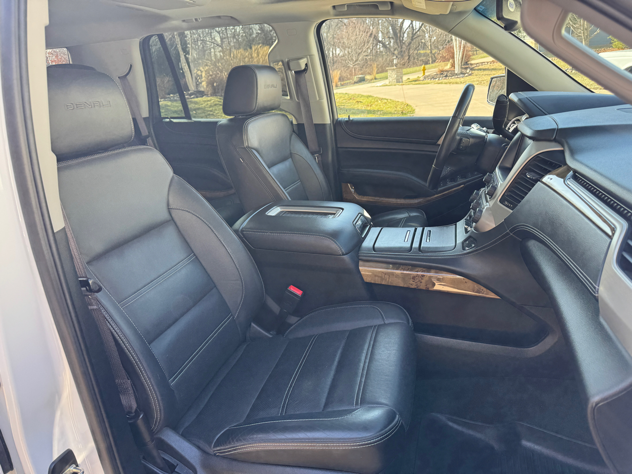 GMC Yukon 4WD 4dr Denali 2017