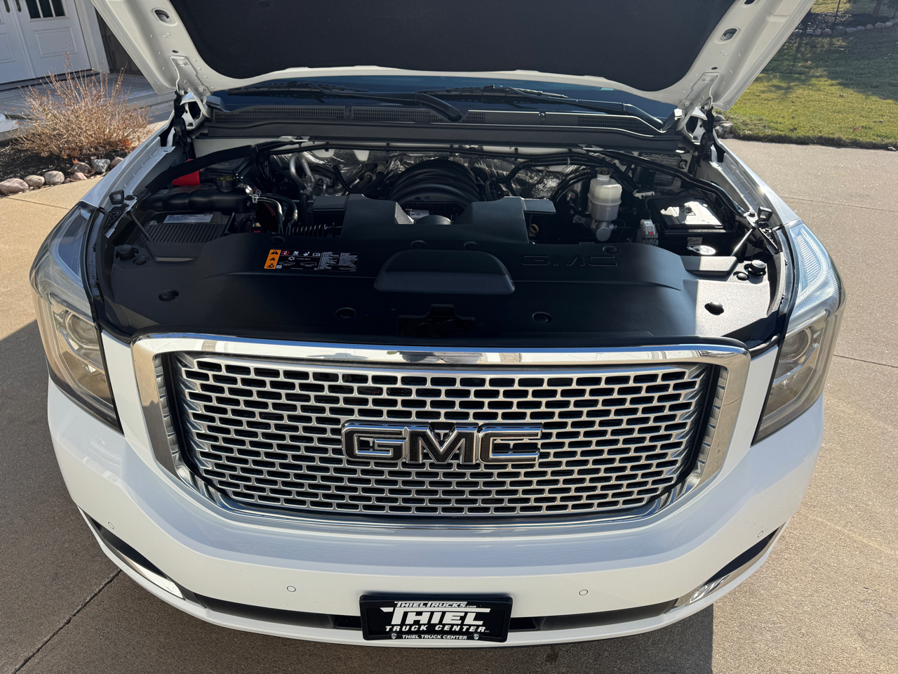 GMC Yukon 4WD 4dr Denali 2017