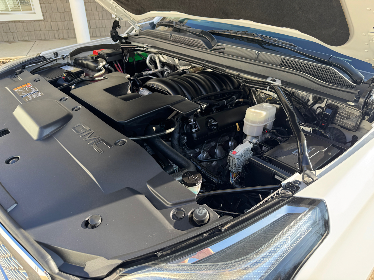 GMC Yukon 4WD 4dr Denali 2017