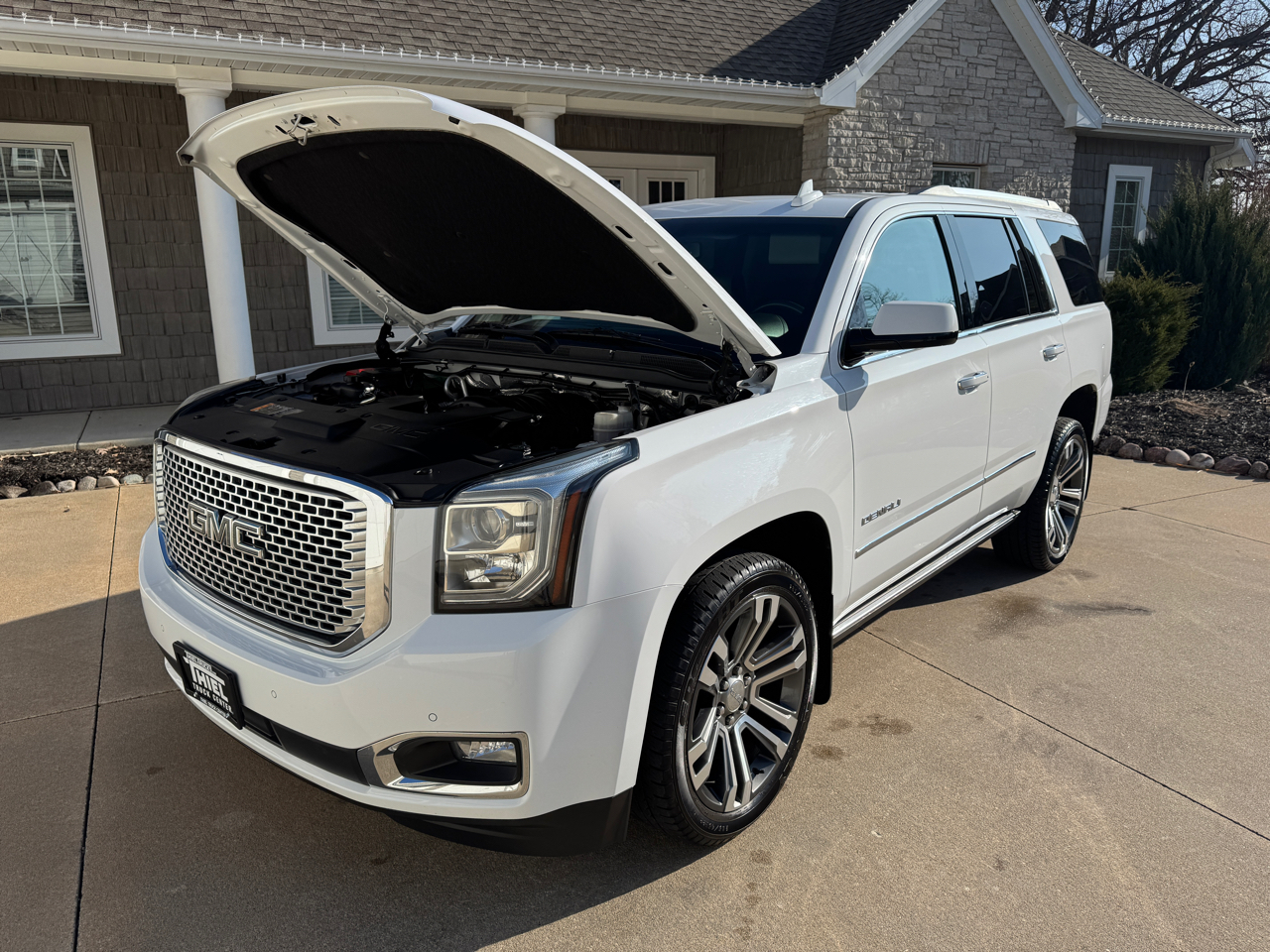 GMC Yukon 4WD 4dr Denali 2017