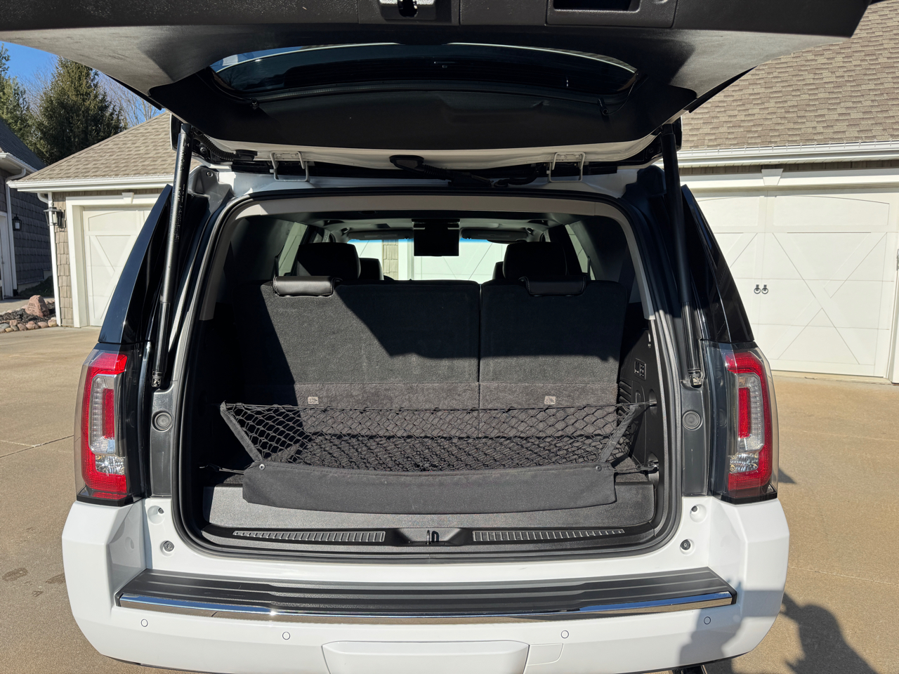 GMC Yukon 4WD 4dr Denali 2017