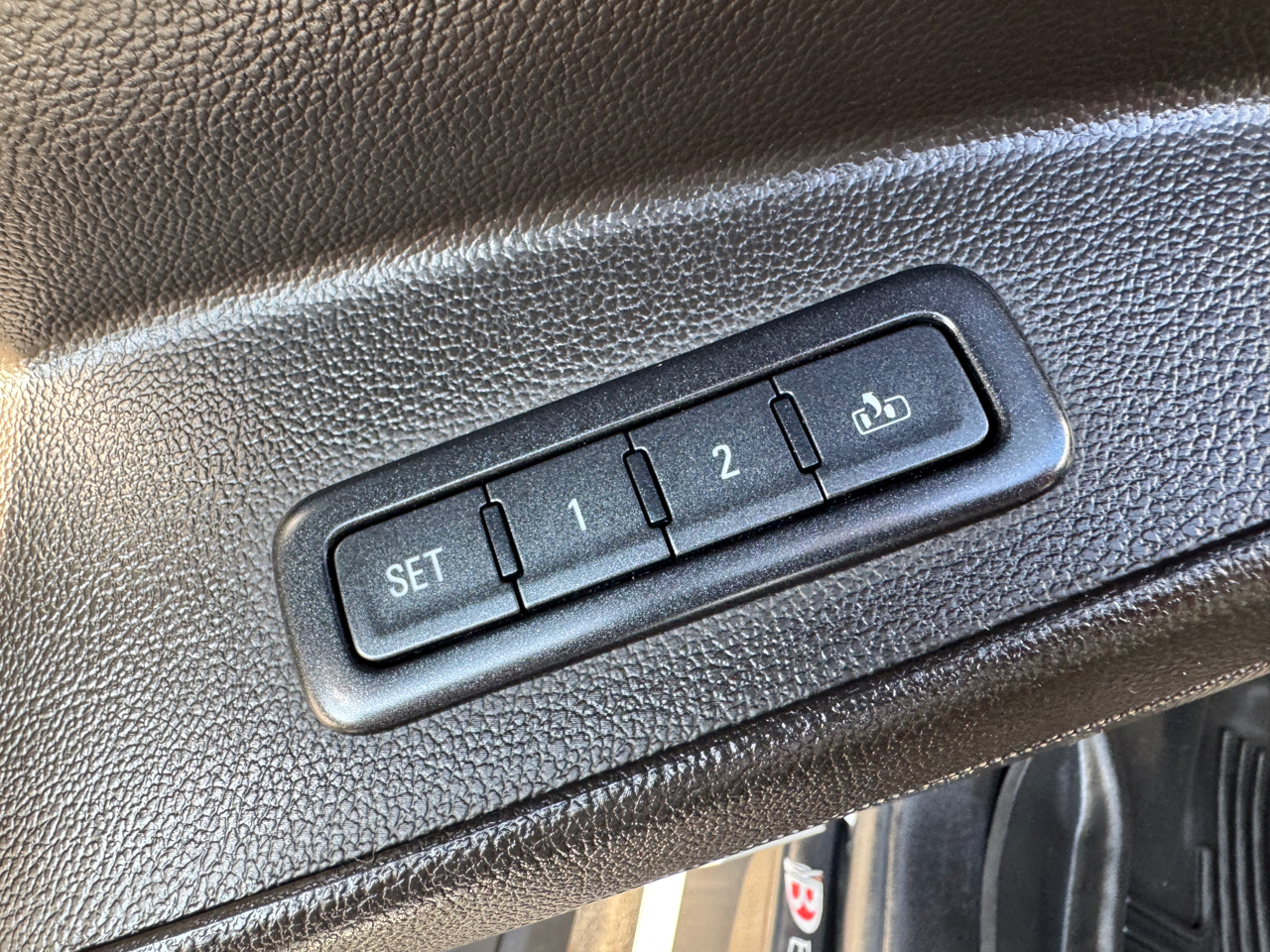 GMC Yukon 4WD 4dr Denali 2017