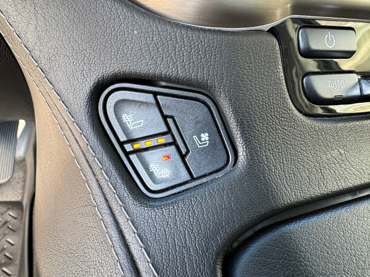 GMC Yukon 4WD 4dr Denali 2017