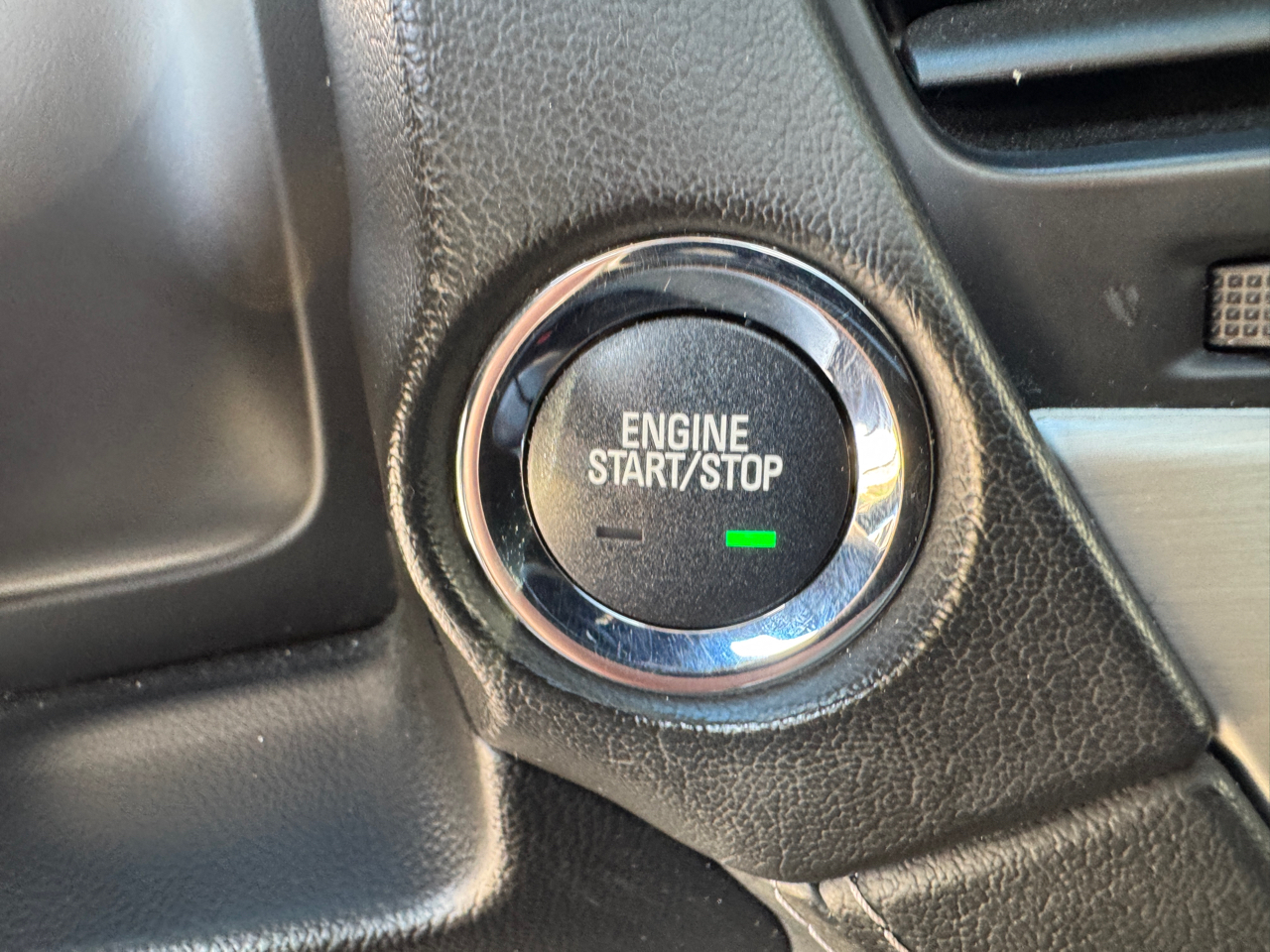 GMC Yukon 4WD 4dr Denali 2017