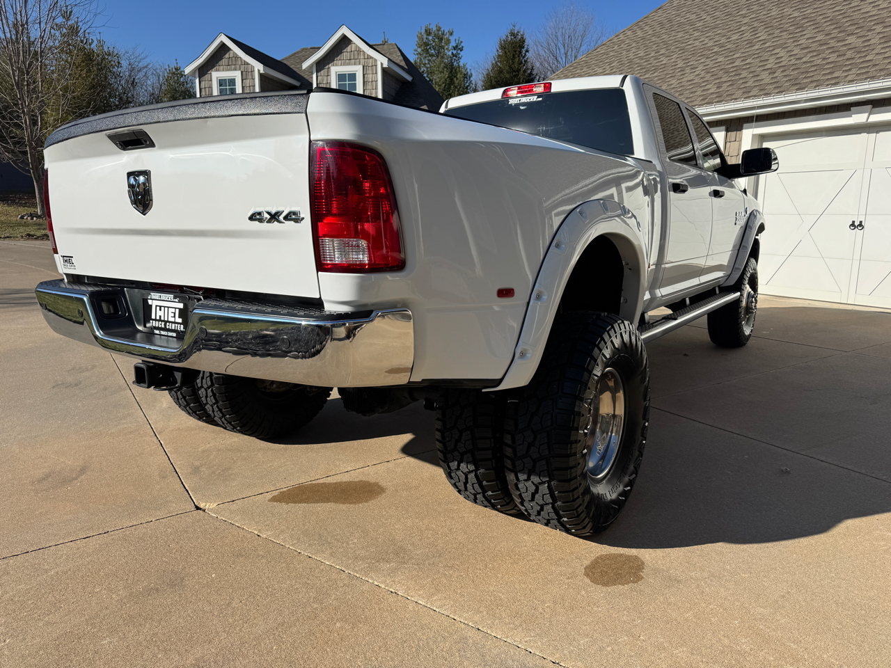 RAM 3500 Tradesman 4x4 Crew Cab 8' Box 2018