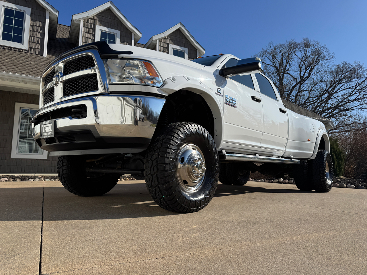RAM 3500 Tradesman 4x4 Crew Cab 8' Box 2018