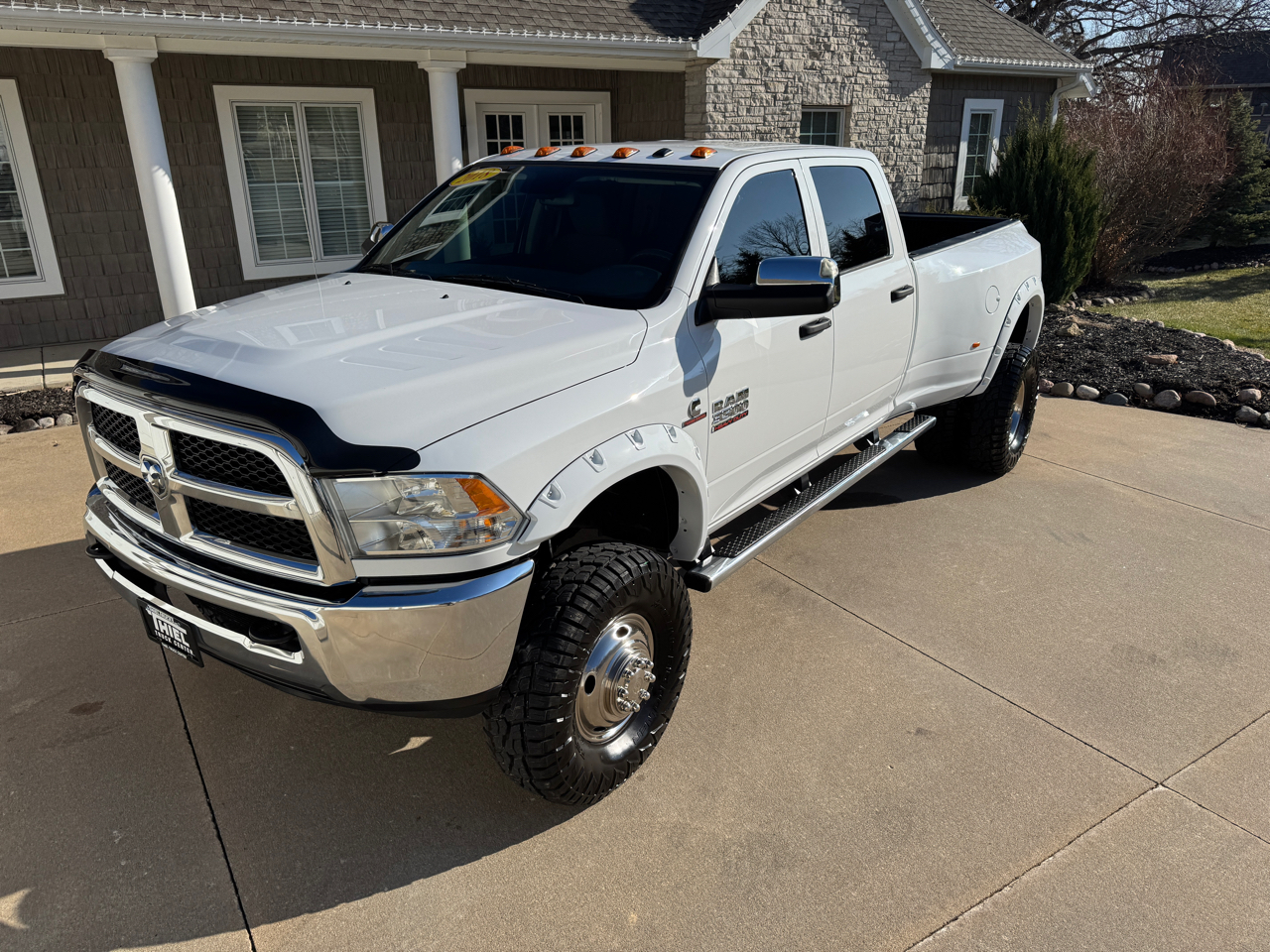 RAM 3500 Tradesman 4x4 Crew Cab 8' Box 2018