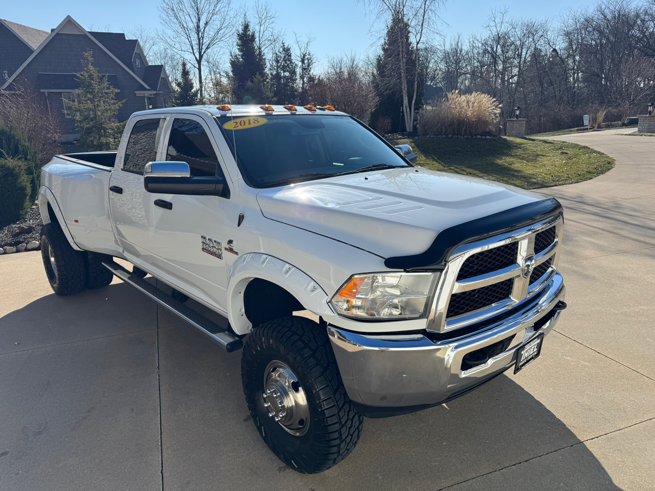 RAM 3500 Tradesman 4x4 Crew Cab 8' Box 2018