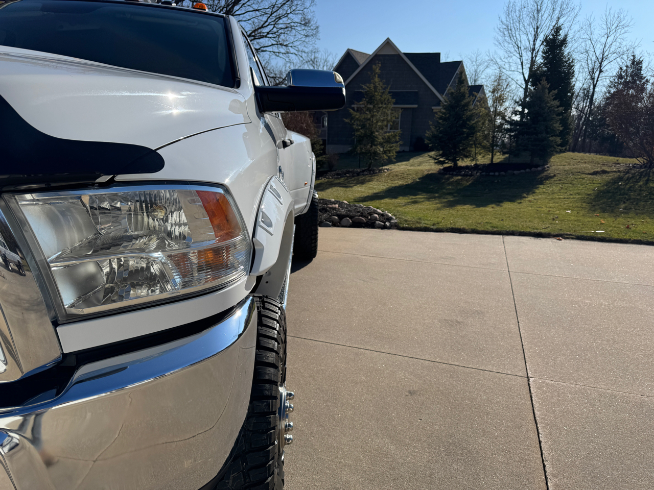 RAM 3500 Tradesman 4x4 Crew Cab 8' Box 2018