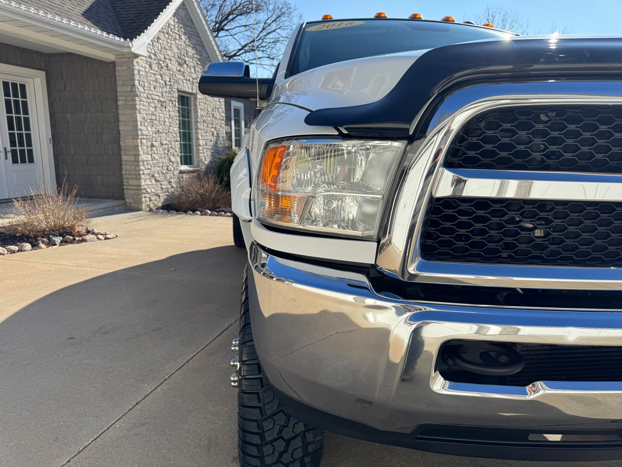 RAM 3500 Tradesman 4x4 Crew Cab 8' Box 2018