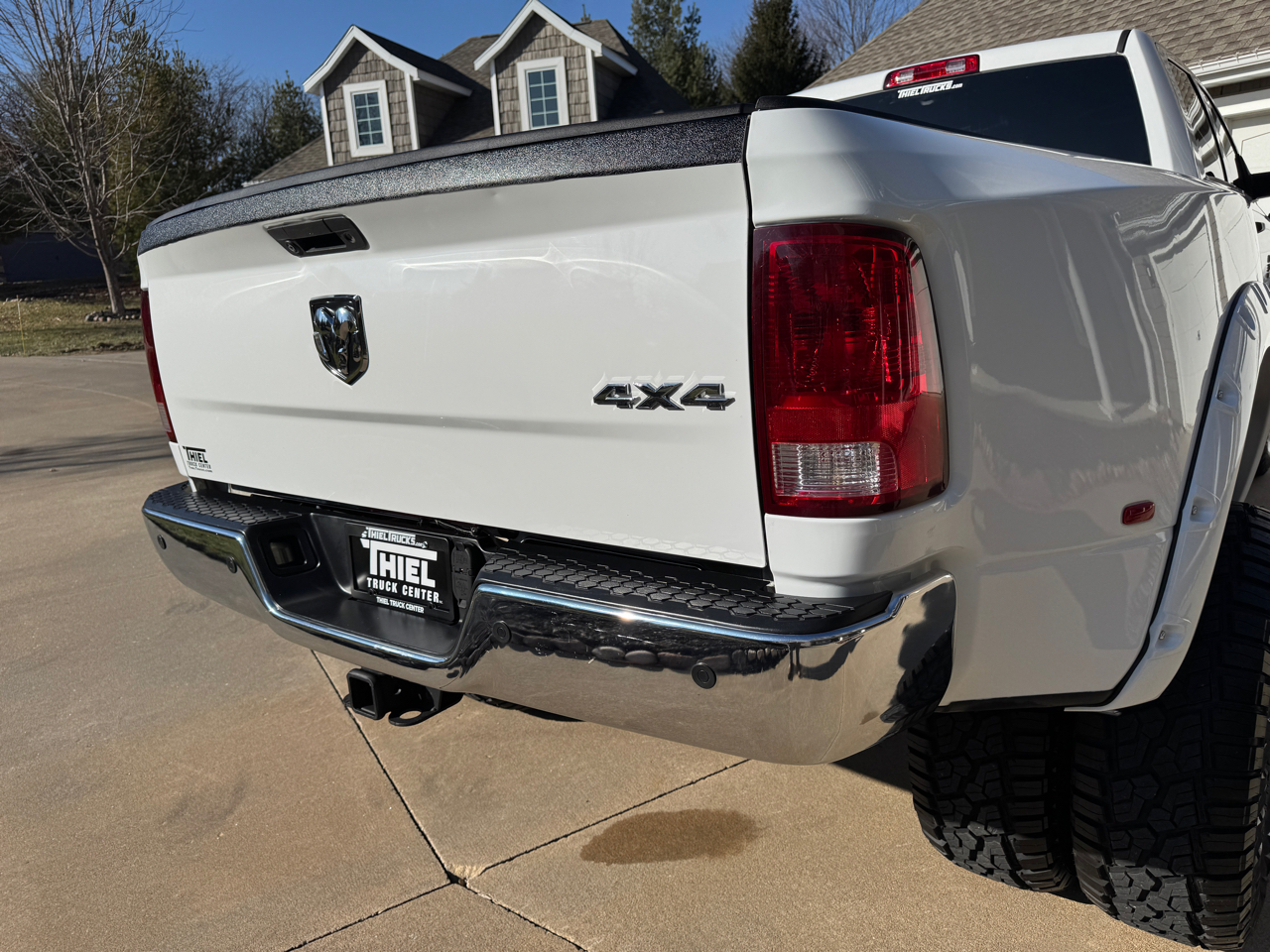 RAM 3500 Tradesman 4x4 Crew Cab 8' Box 2018