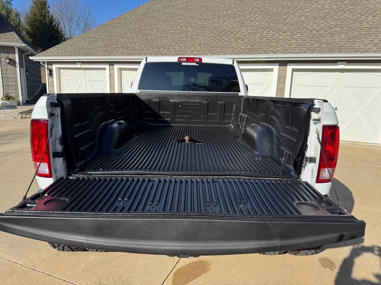 RAM 3500 Tradesman 4x4 Crew Cab 8' Box 2018