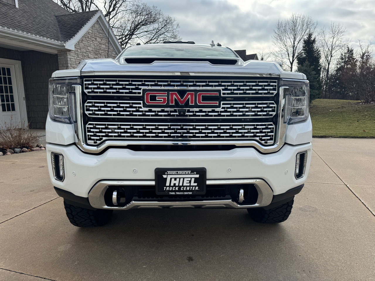GMC Sierra 3500HD 4WD Crew Cab 172" Denali 2022
