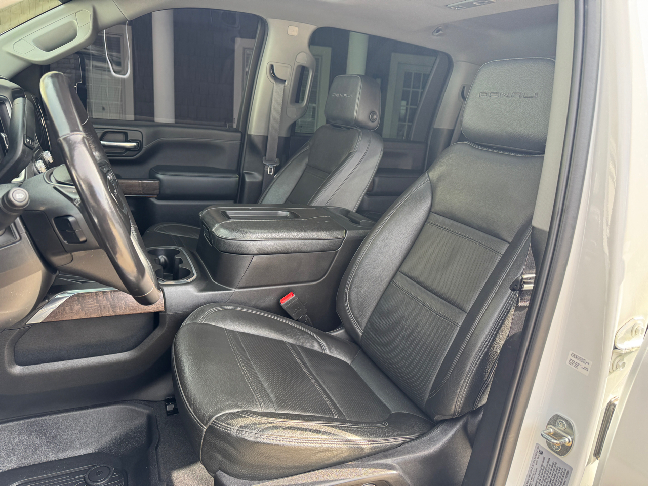 GMC Sierra 3500HD 4WD Crew Cab 172" Denali 2022