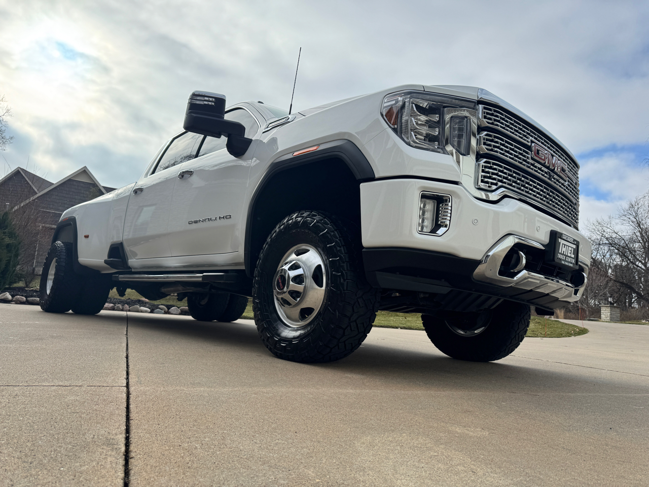 GMC Sierra 3500HD 4WD Crew Cab 172" Denali 2022