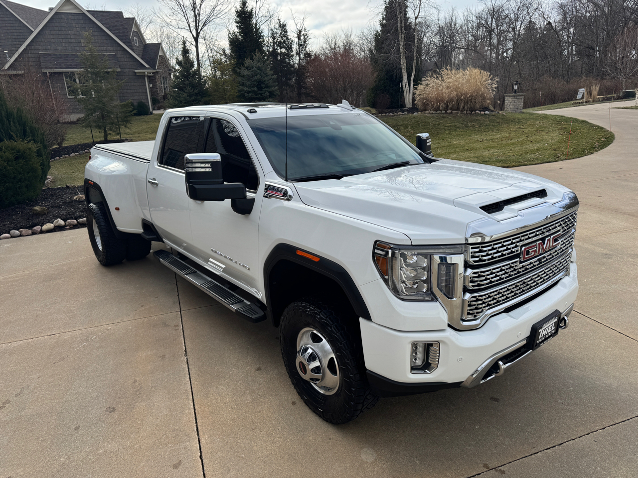 GMC Sierra 3500HD 4WD Crew Cab 172" Denali 2022