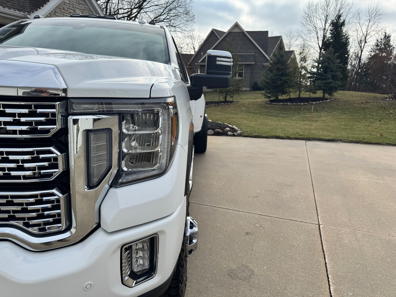 GMC Sierra 3500HD 4WD Crew Cab 172" Denali 2022