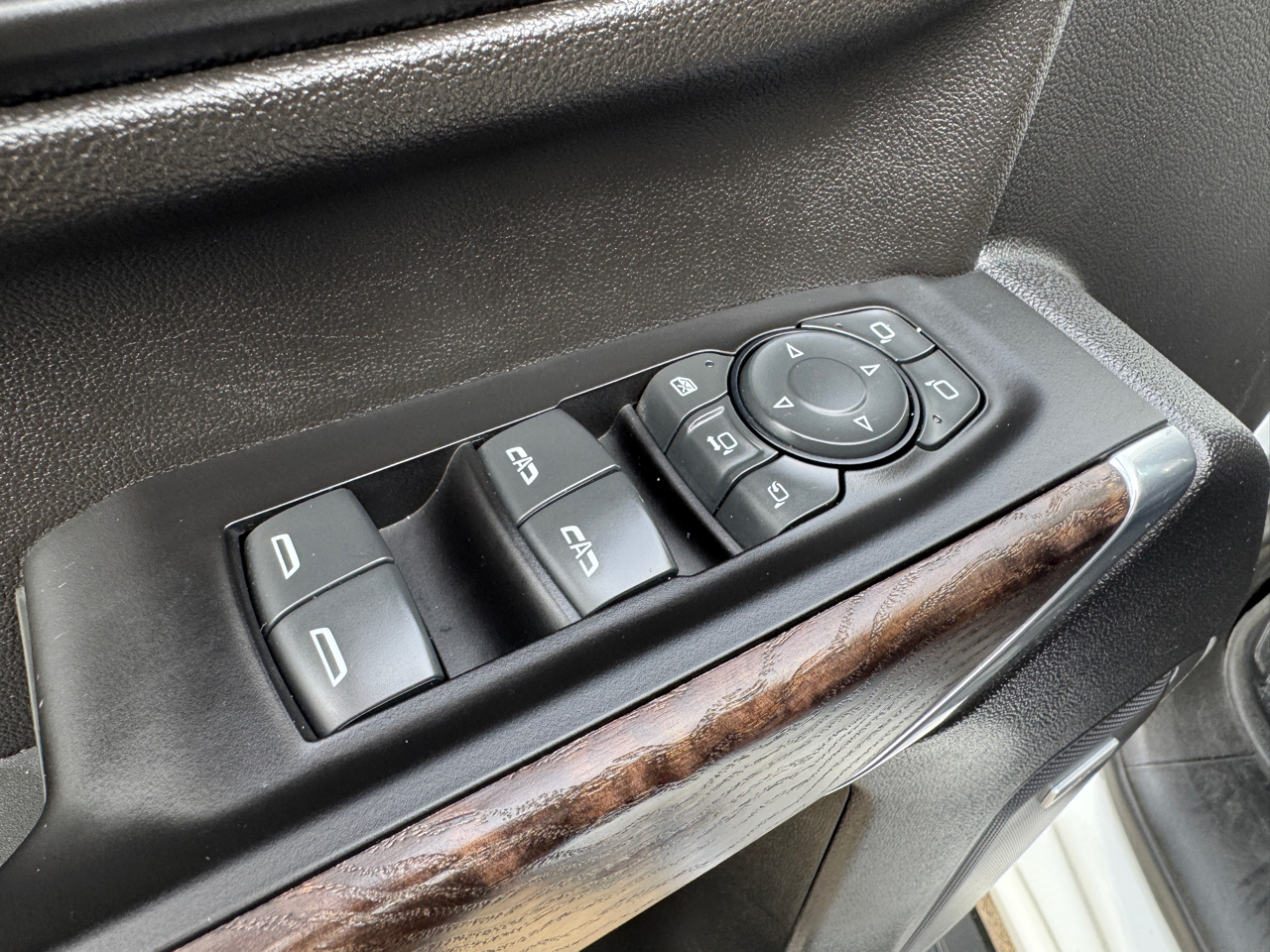 GMC Sierra 3500HD 4WD Crew Cab 172" Denali 2022