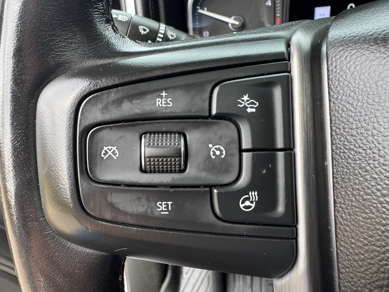 GMC Sierra 3500HD 4WD Crew Cab 172" Denali 2022