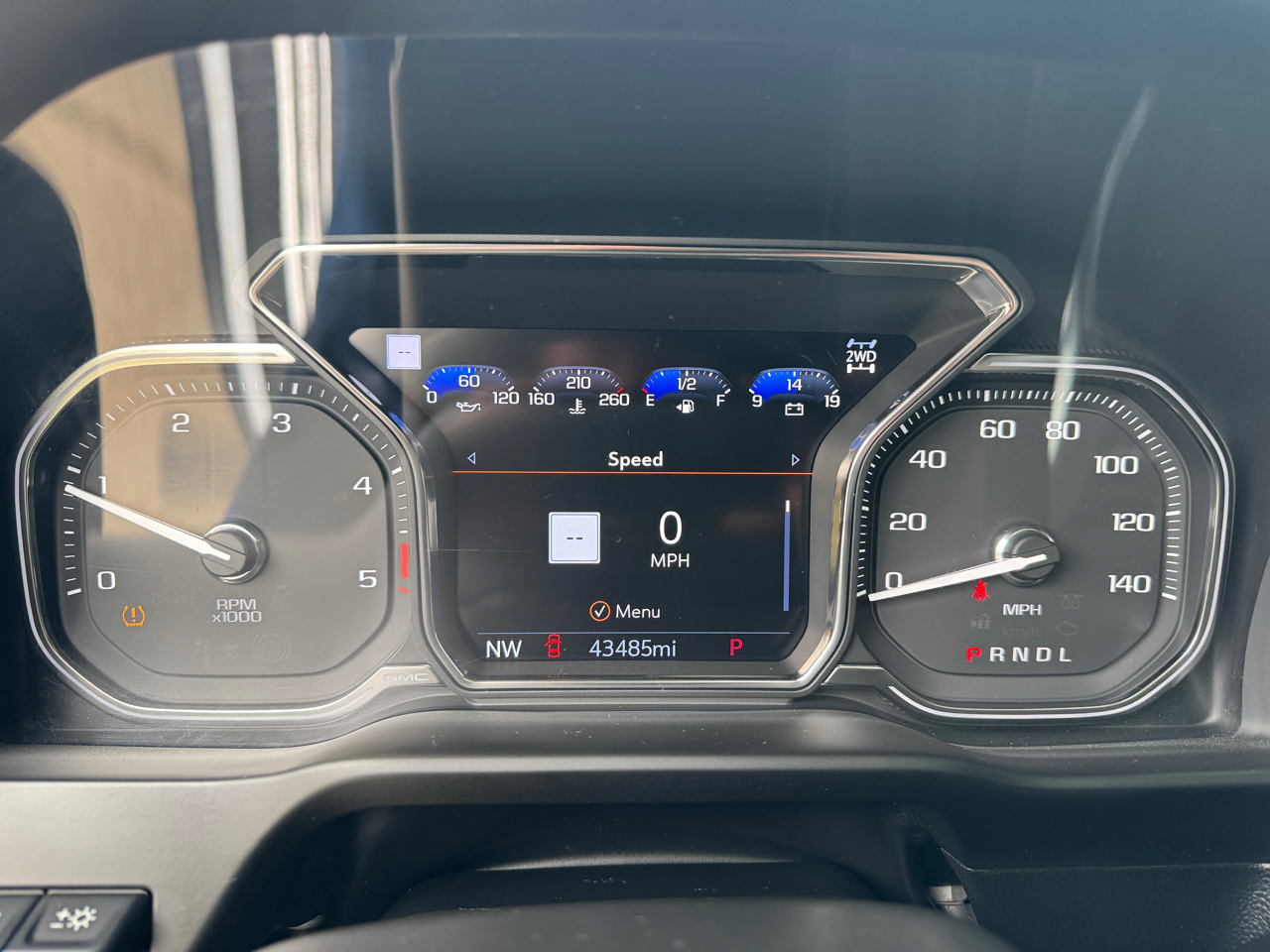 GMC Sierra 3500HD 4WD Crew Cab 172" Denali 2022