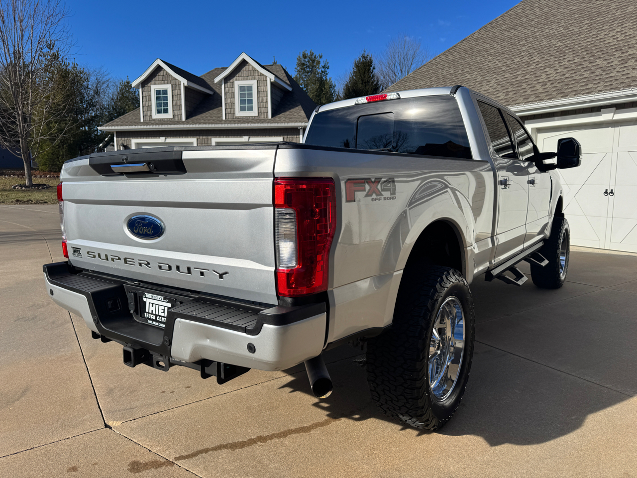Ford Super Duty F-250 SRW Lariat 4WD Crew Cab 6.75' Box 2018