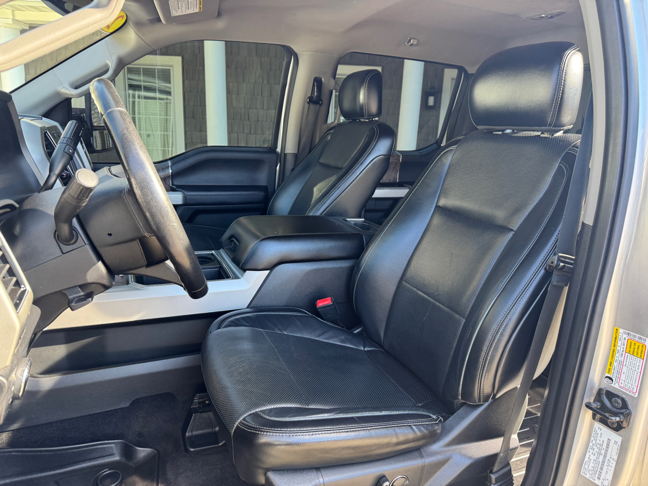 Ford Super Duty F-250 SRW Lariat 4WD Crew Cab 6.75' Box 2018